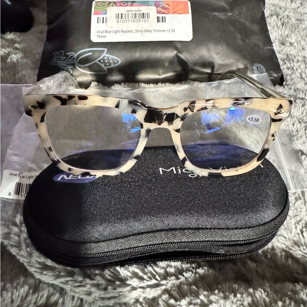 Arial Shiny Milky Tortoise Shell Blue Light Glasses +2.50 by MicroVision Optical - Picture 2 of 7